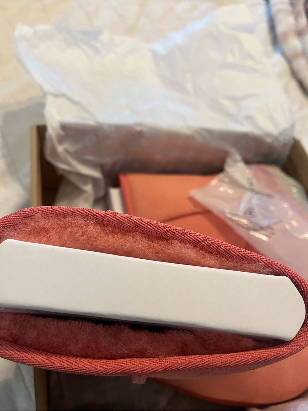Ugg pink boots NWT in box. Fur lined. - Picture 5 of 5